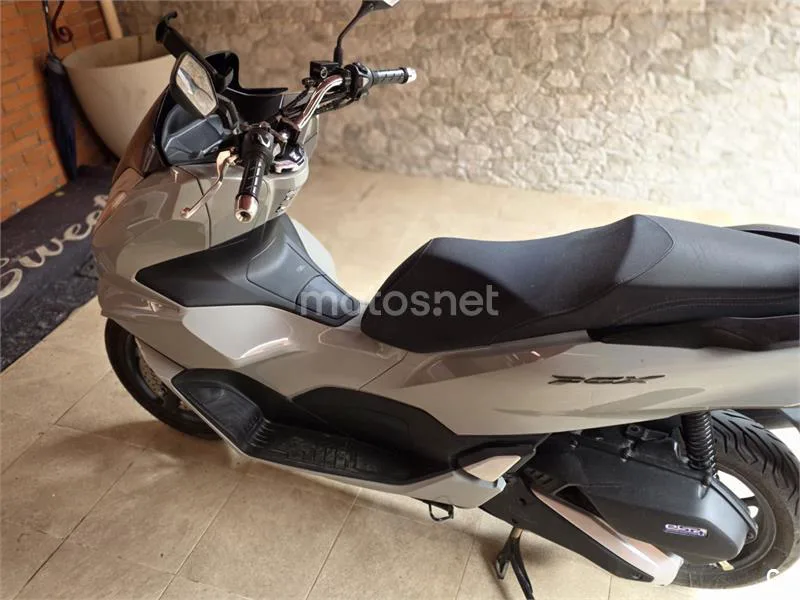 Honda PCX125 - Vista 3