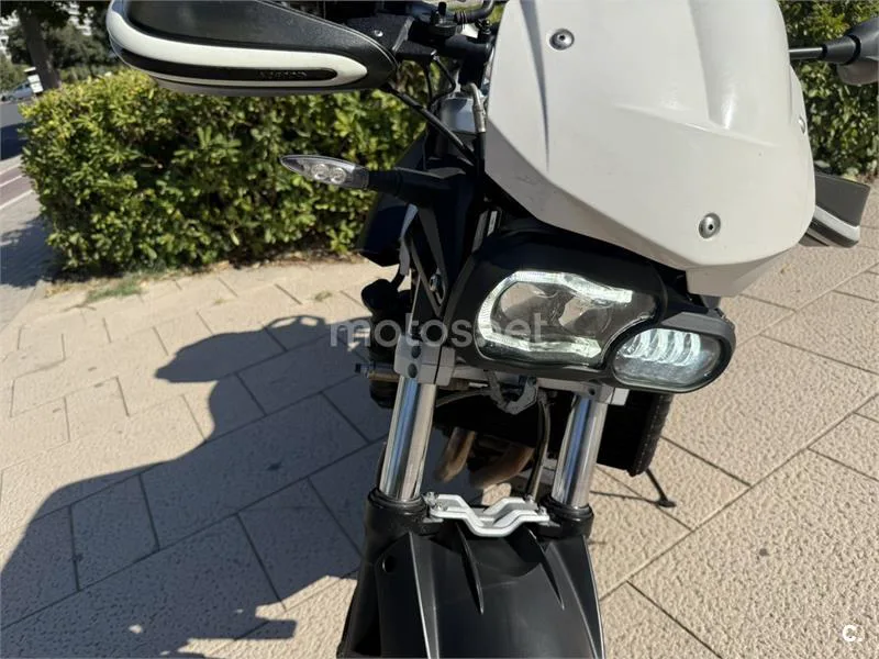 BMW F 800 R - Vista 7