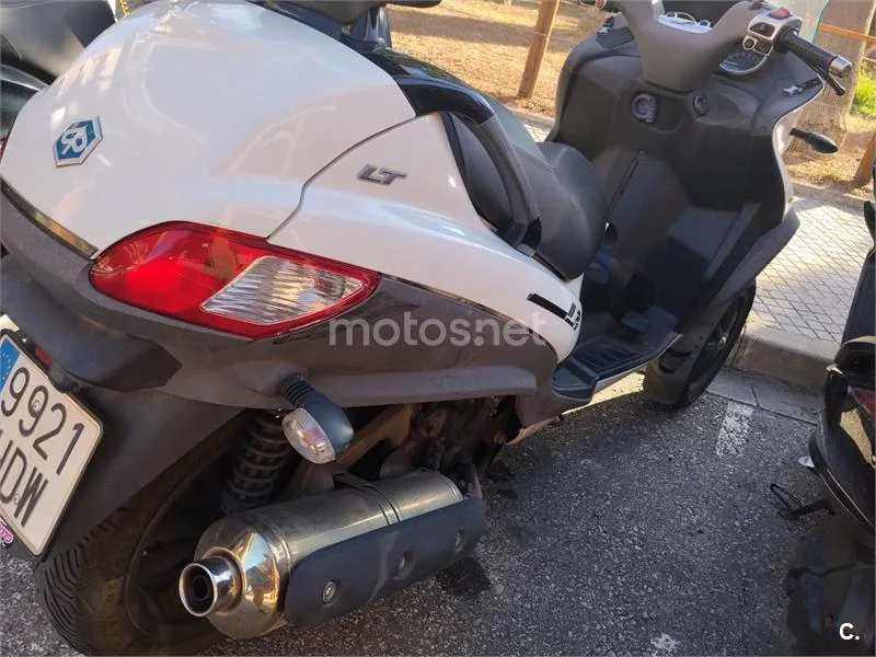 Piaggio MP3 400 LT - Vista 3