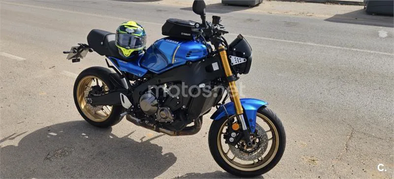 Yamaha XSR900 - Vista 3