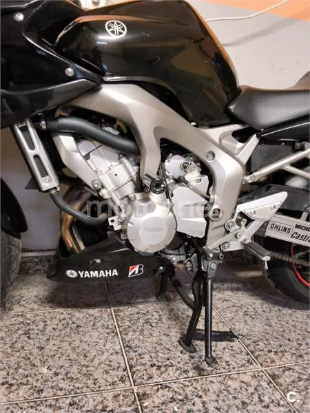 Yamaha FZ6 Fazer - Vista 6