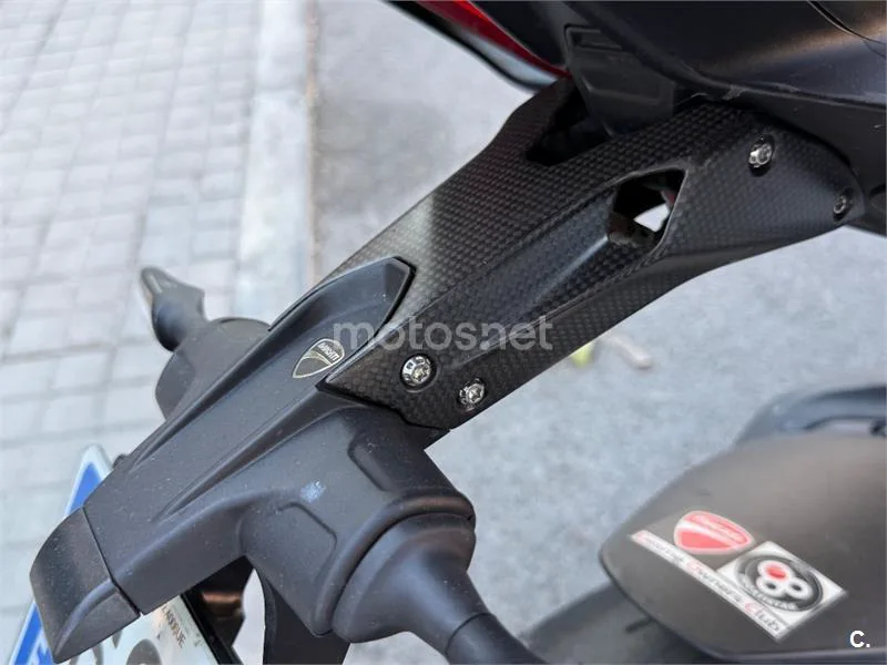 Ducati Streetfighter V4 - Vista 4