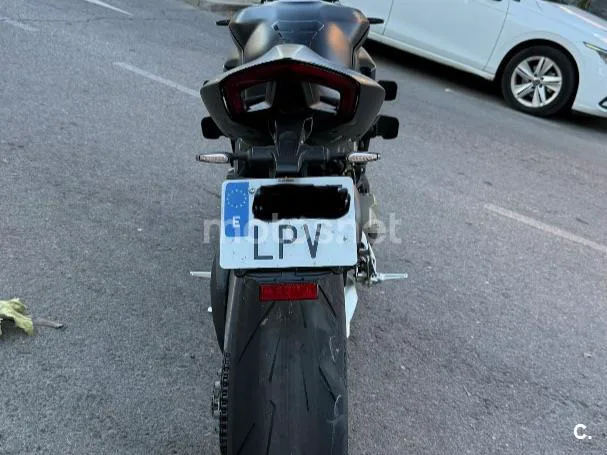 Ducati Streetfighter V4 - Vista 6