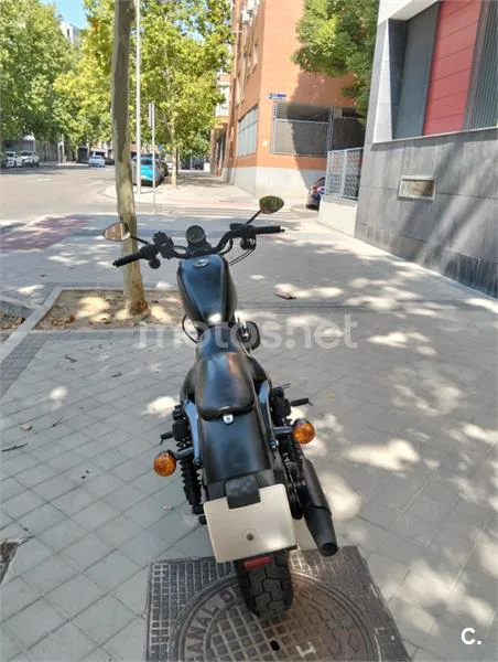Harley-Davidson Iron 883 - Vista 3