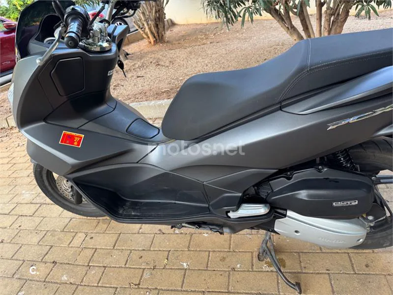 Honda PCX125 - Vista 8