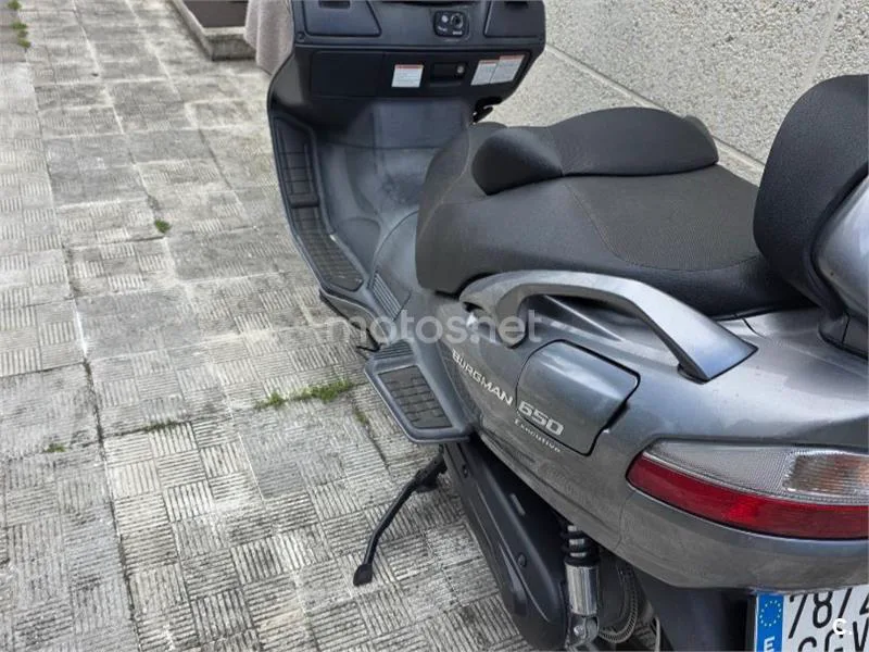 Suzuki Burgman 650 Executive - Vista 3