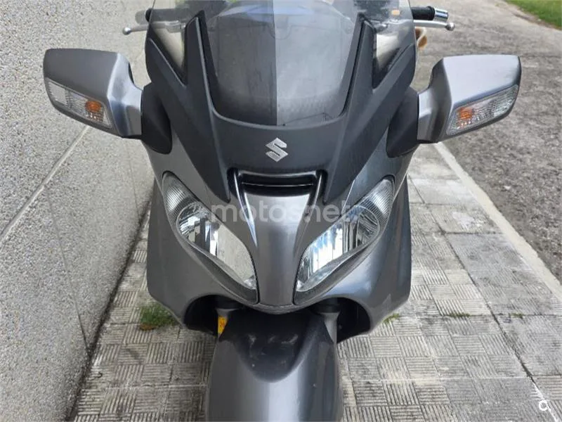 Suzuki Burgman 650 Executive - Vista 5