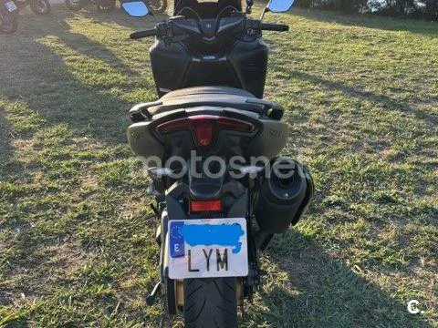 Yamaha TMAX - Vista 3