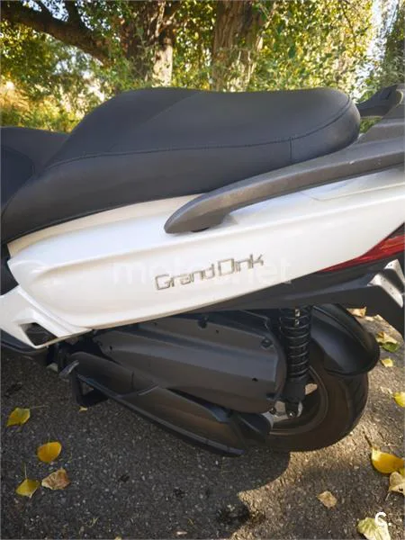 Kymco Grand Dink 300 - Vista 12