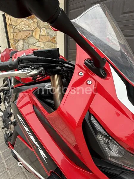Honda CBR650R - Vista 8