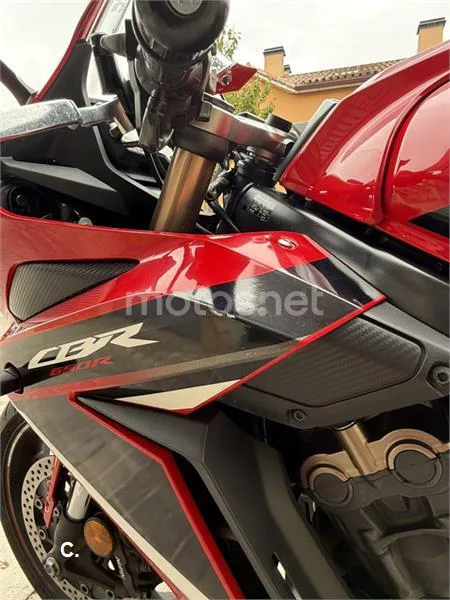 Honda CBR650R - Vista 9