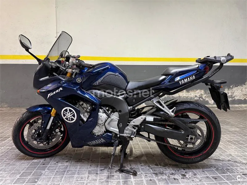 Yamaha FZ1 Fazer - Vista 4