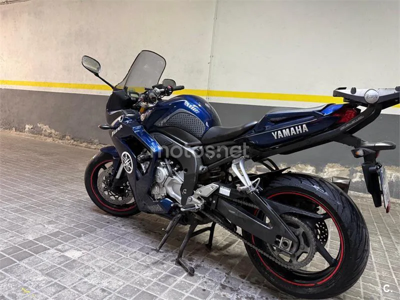 Yamaha FZ1 Fazer - Vista 5