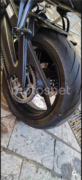 Yamaha FZ1 - Vista 3