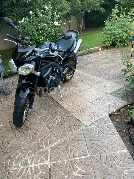 Triumph Street Triple R - Vista 5