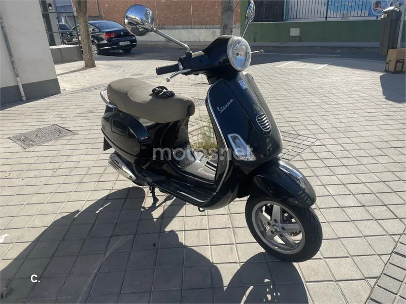 Vespa LX 125 - Vista 3