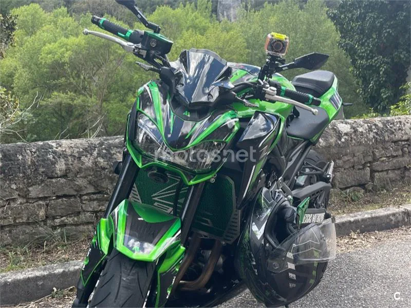Kawasaki Z900 7200 € 2017 Araba - 1