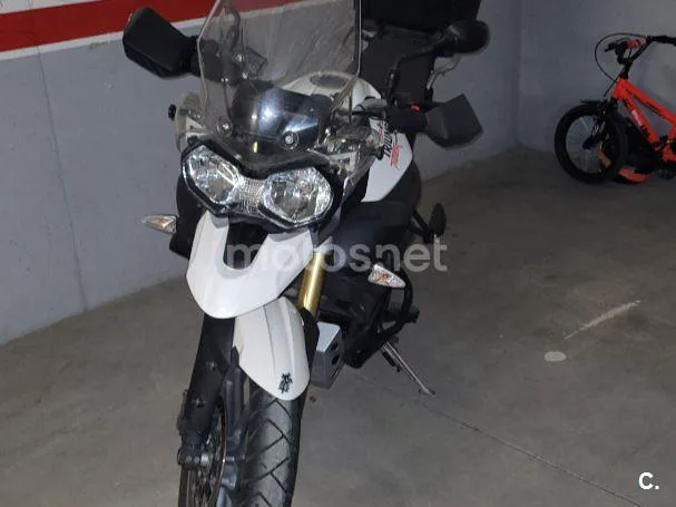 Triumph Tiger 800 - Vista 4
