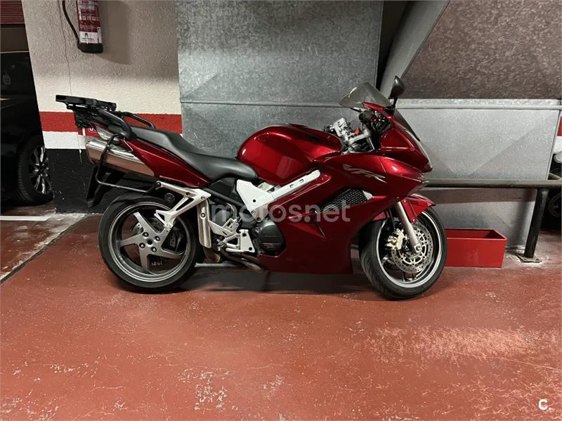 Honda VFR800F - Vista 12