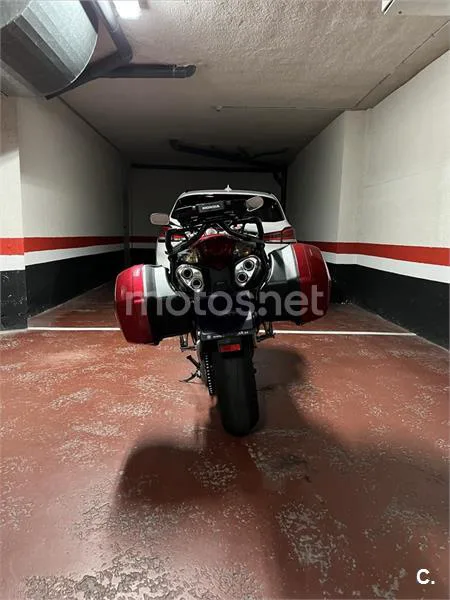 Honda VFR800F - Vista 3