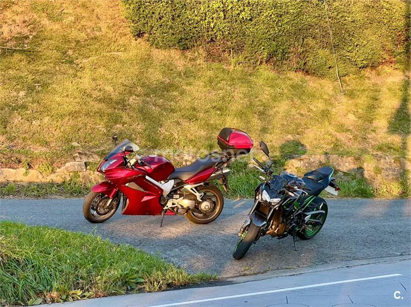 Honda VFR800F - Vista 9