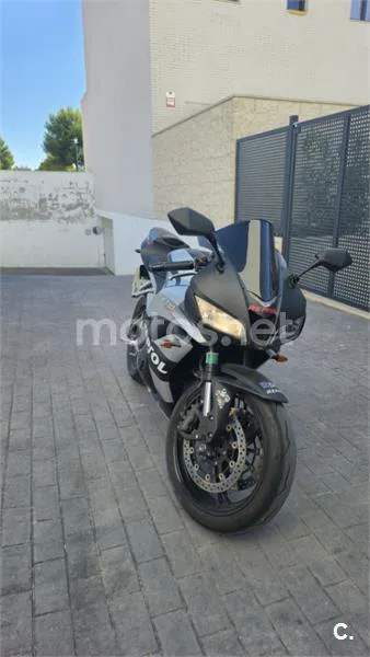 Honda CBR600RR - Vista 3