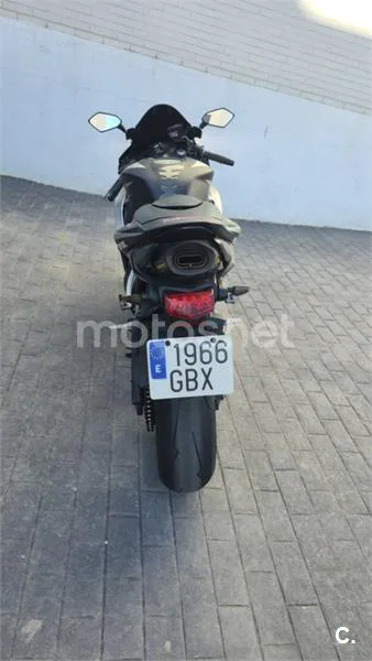 Honda CBR600RR - Vista 6