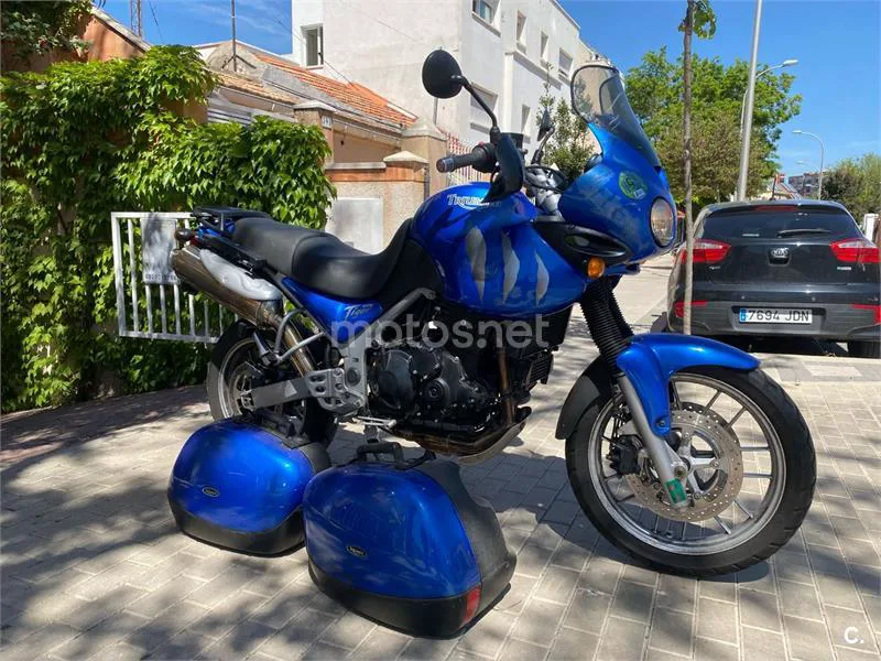 Triumph Tiger 955 - Vista 4
