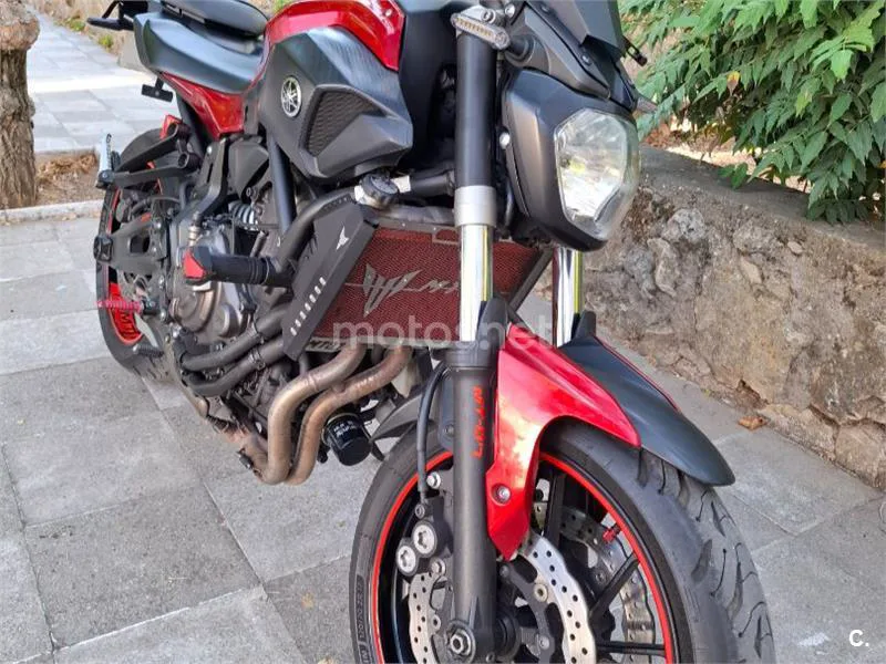 Yamaha MT-07 - Vista 3
