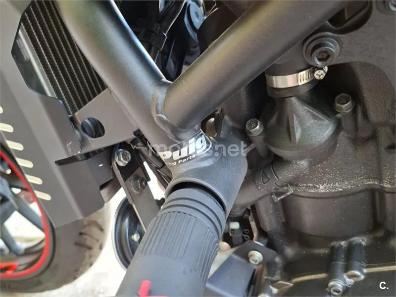 Yamaha MT-07 - Vista 9
