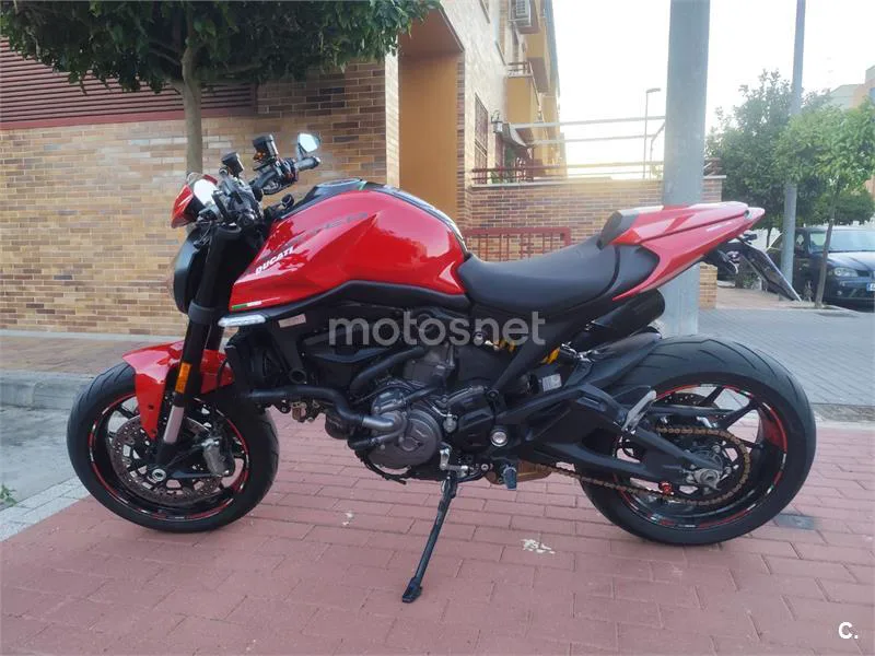 Ducati Monster - Vista 4