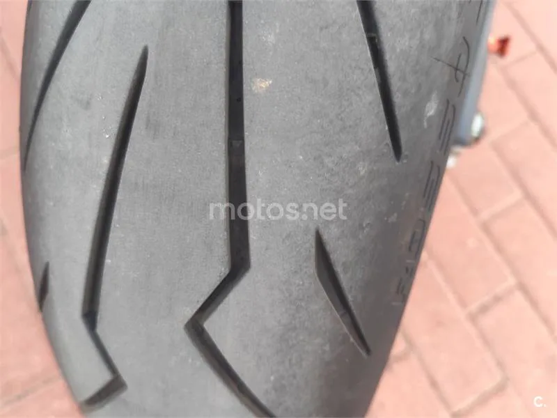 Ducati Monster - Vista 9