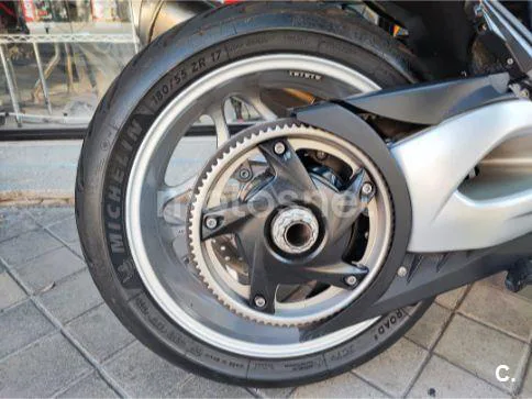 BMW F 800 ST - Vista 4