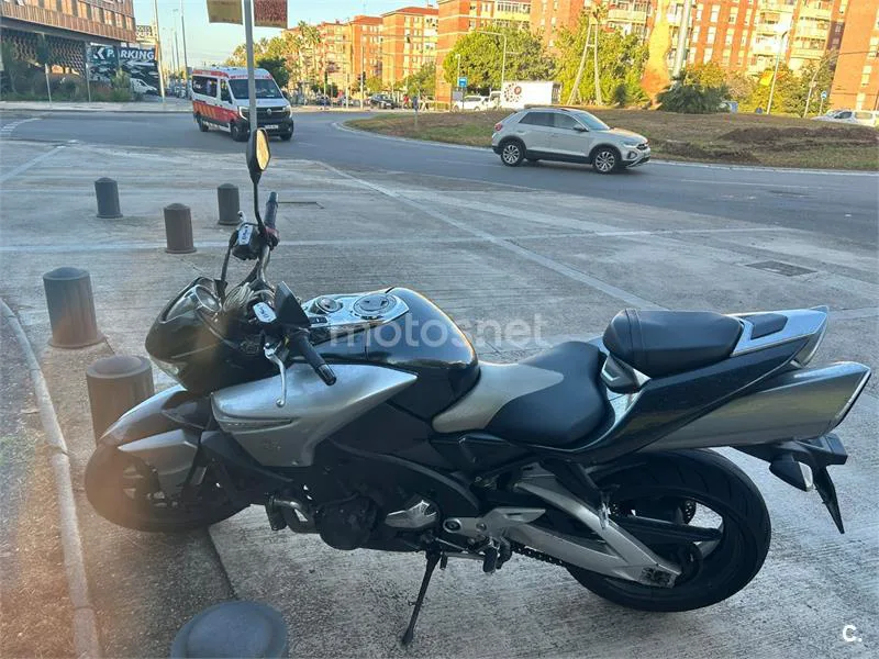 Suzuki B-King - Vista 5