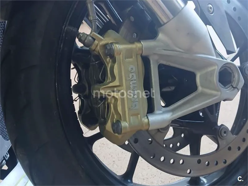 BMW S 1000 R - Vista 7