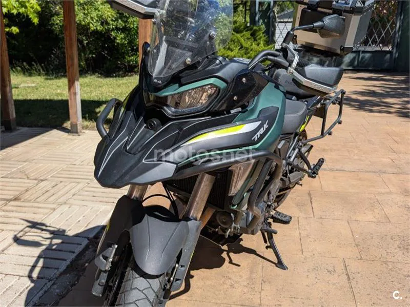 Benelli TRK 702 - Vista 3