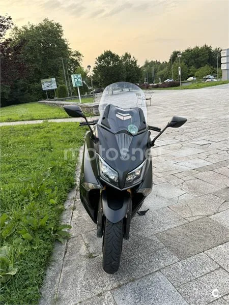 Yamaha TMAX 530 - Vista 3