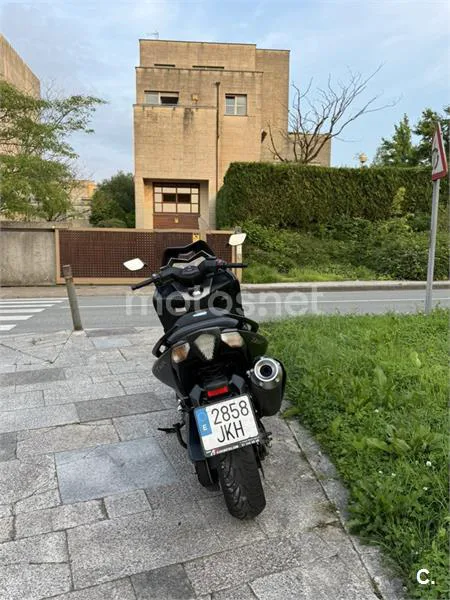 Yamaha TMAX 530 - Vista 4