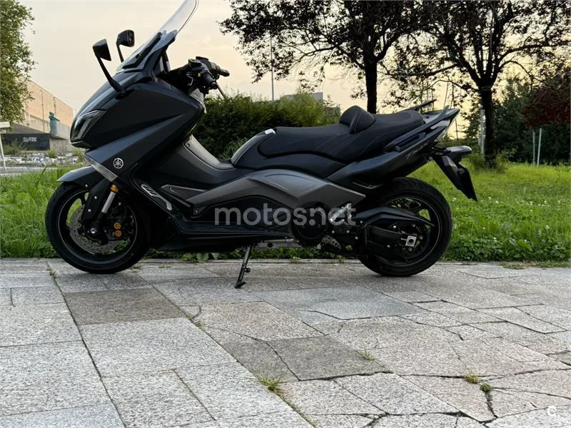 Yamaha TMAX 530 - Vista 9