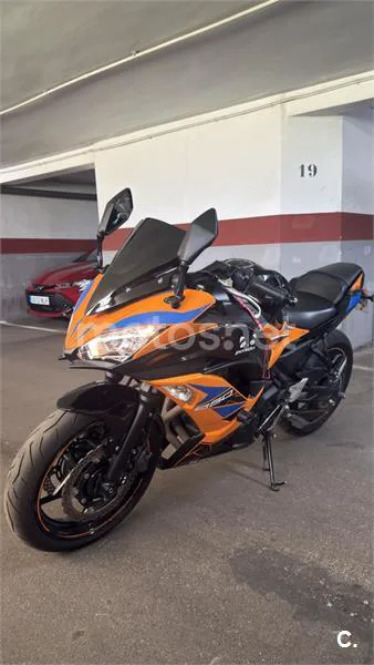 Kawasaki Ninja 650 - Vista 5