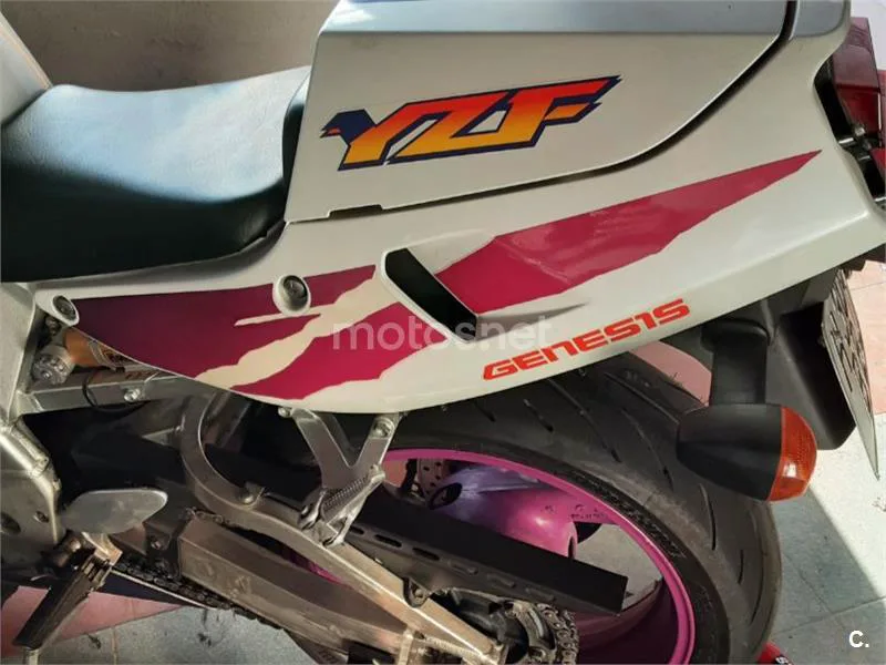 Yamaha YZF750R - Vista 5
