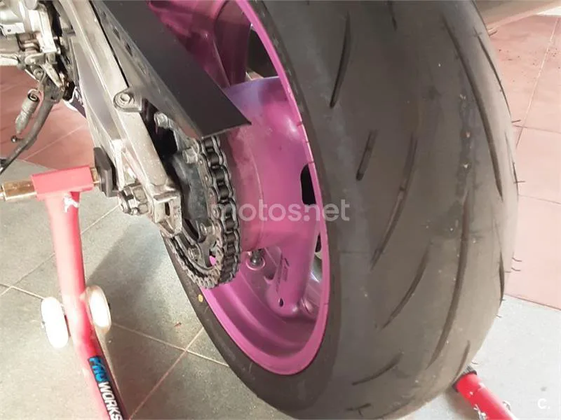 Yamaha YZF750R - Vista 9