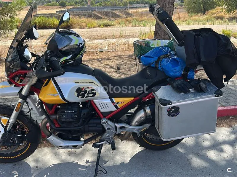 Moto Guzzi V85 TT - Vista 13