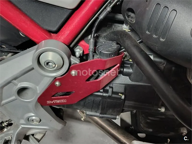 Moto Guzzi V85 TT - Vista 19