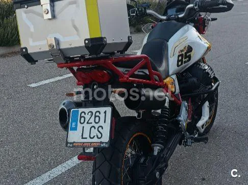 Moto Guzzi V85 TT - Vista 3
