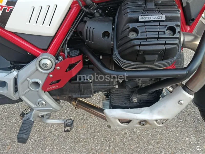 Moto Guzzi V85 TT - Vista 9