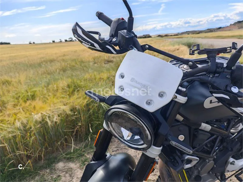 Husqvarna Svartpilen 401 2800 € 2020 Barcelona - 2