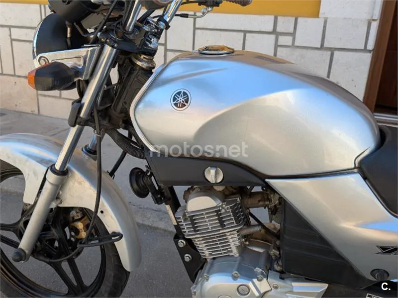 Yamaha YBR125 - Vista 5
