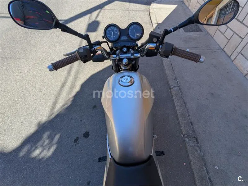 Yamaha YBR125 - Vista 6