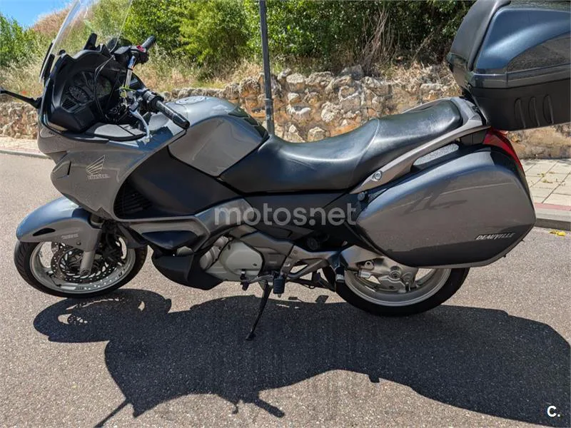 Honda NT700V Deauville - Vista 9